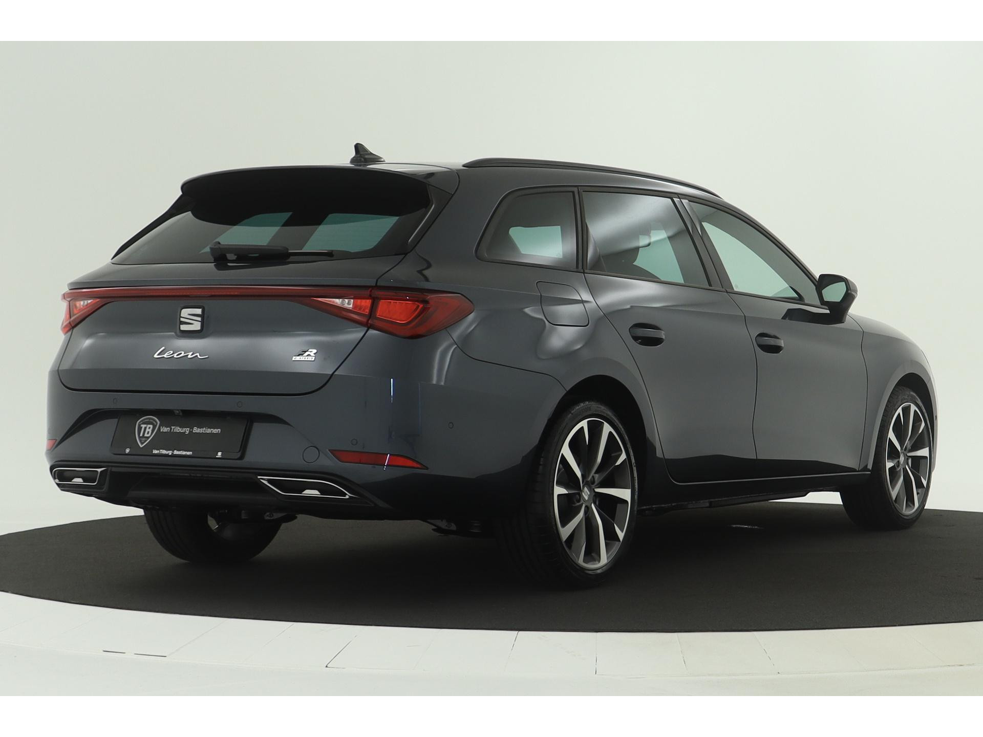 SEAT - Leon Sportstourer 1.4 TSI eHybrid 204 6DSG FR PHEV Business Intense - 2024