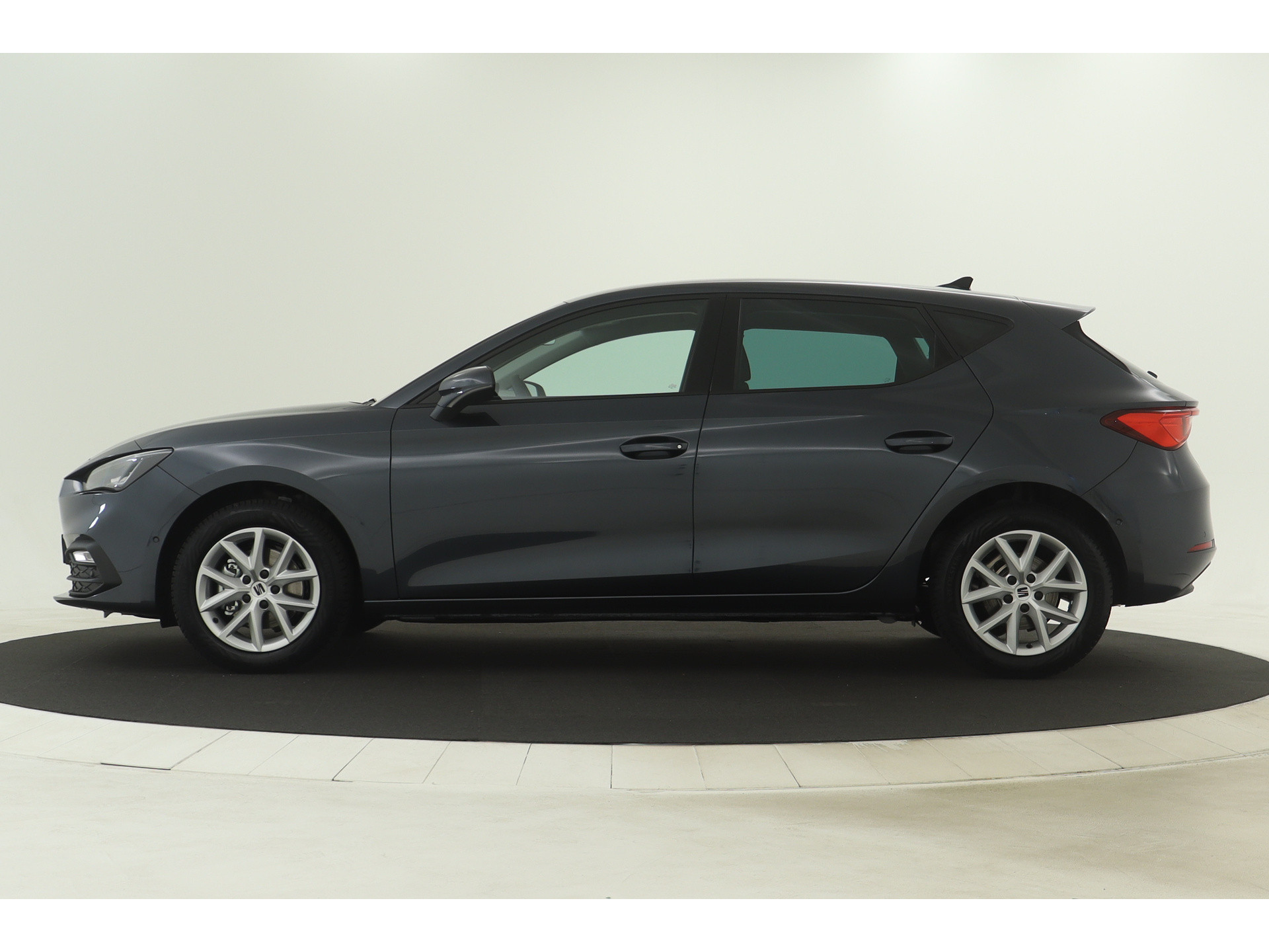 SEAT - Leon 1.0 TSI Style Business Intense - 2023