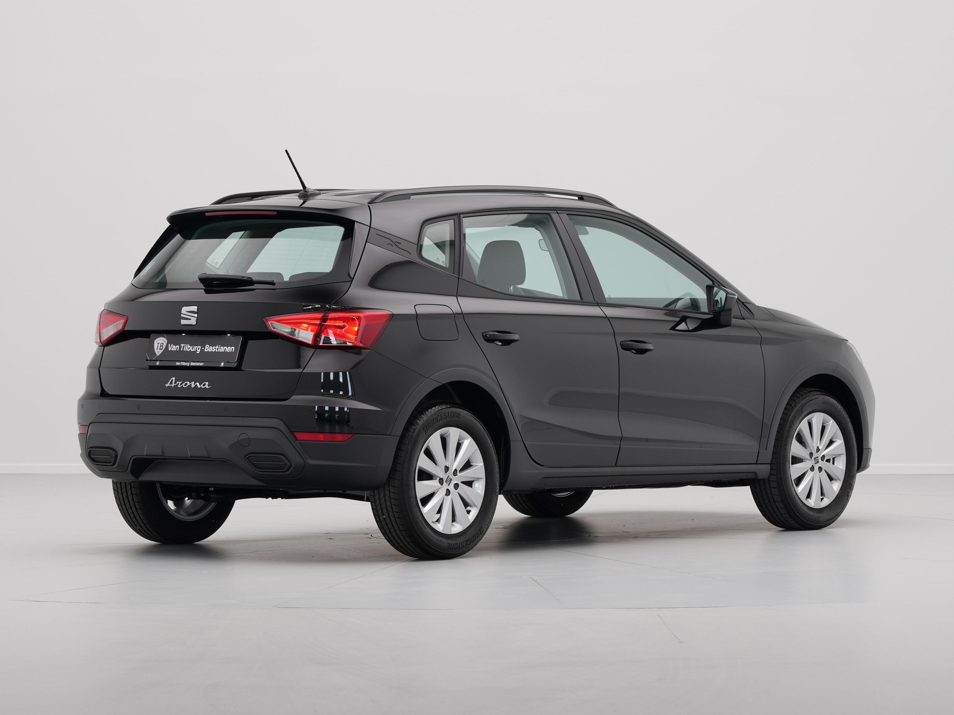 SEAT - Arona 1.0 EcoTSI 95 5MT Reference - 2024