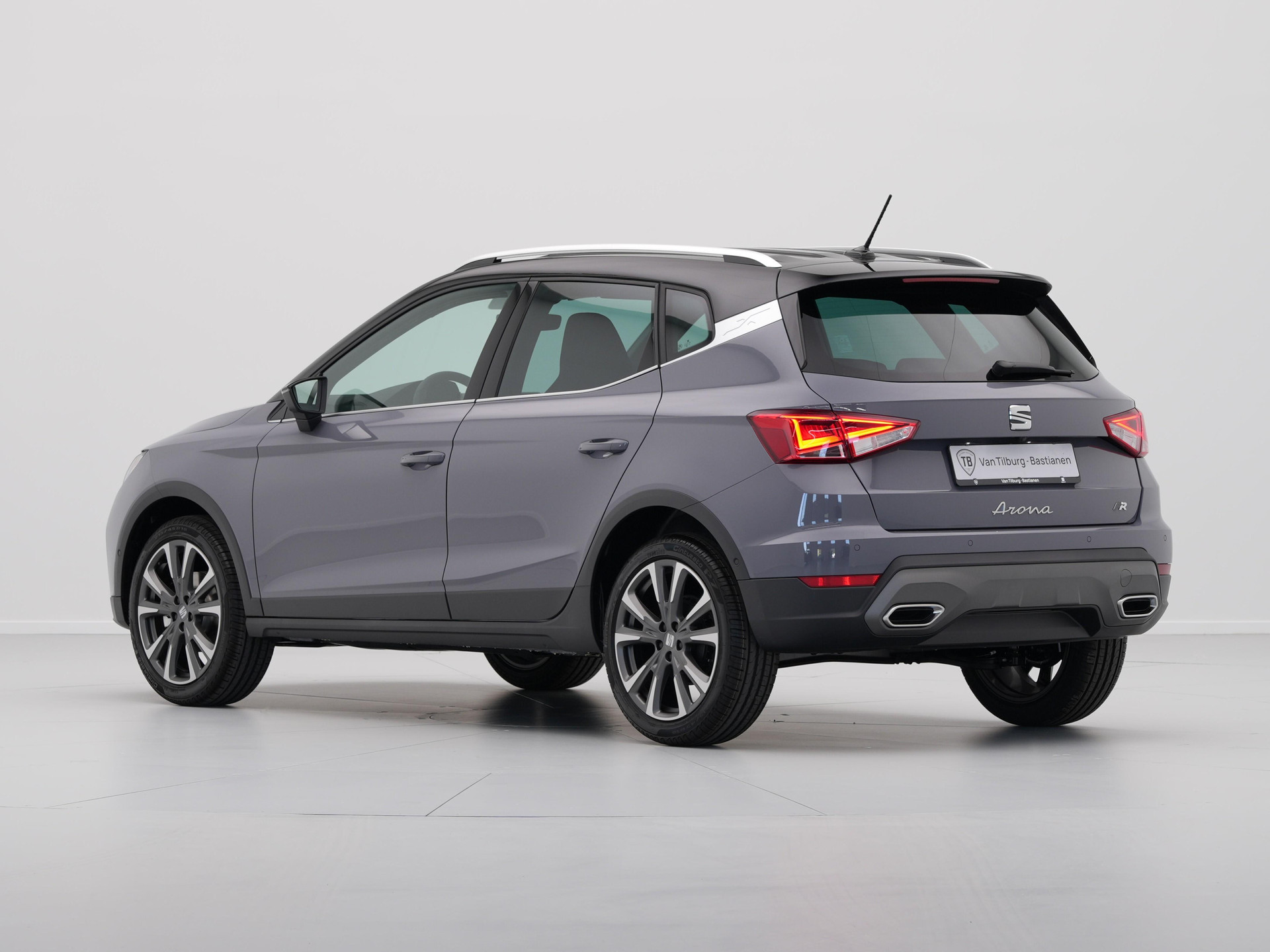 SEAT - Arona 1.0 EcoTSI 95 5MT FR Anniversary - 2024