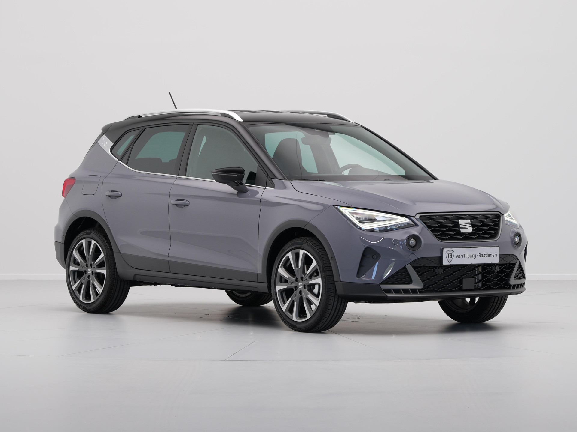 SEAT - Arona 1.0 EcoTSI 95 5MT FR Anniversary - 2024