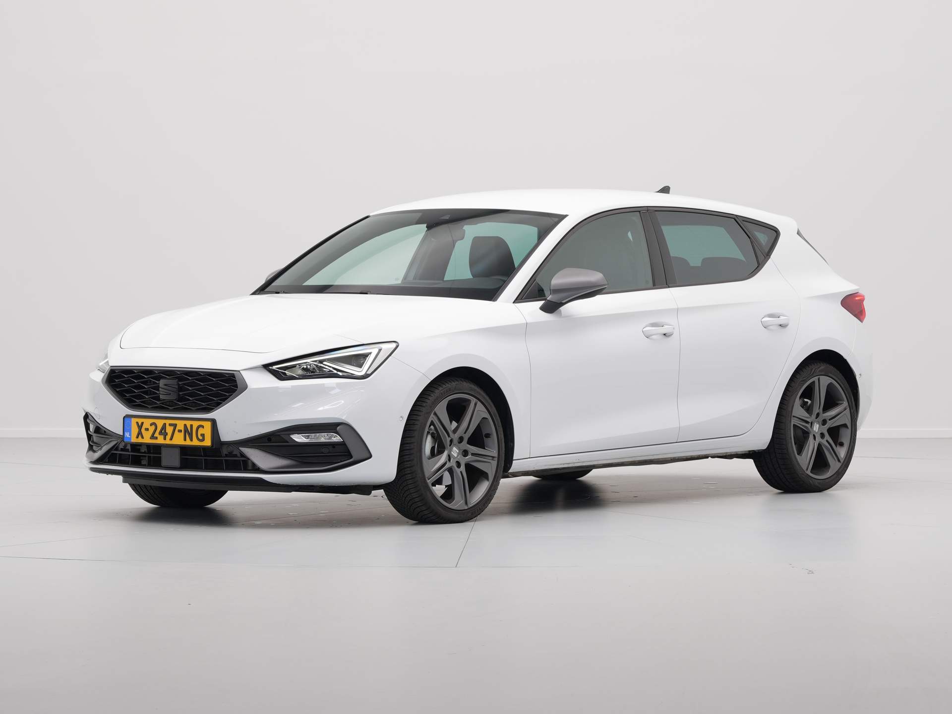 SEAT - Leon 1.0 eTSI FR Business Intense - 2024