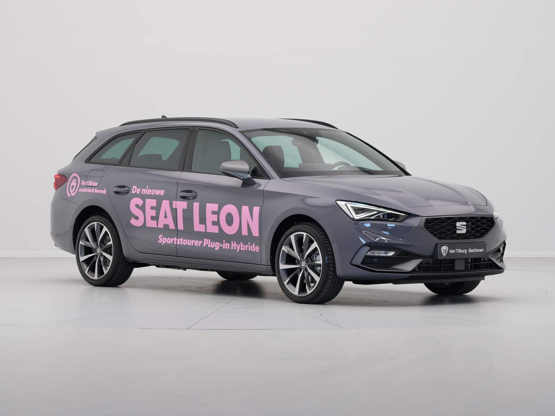 SEAT - Leon Sportstourer 1.5 TSI e-Hybrid FR PHEV First Edition - 2024