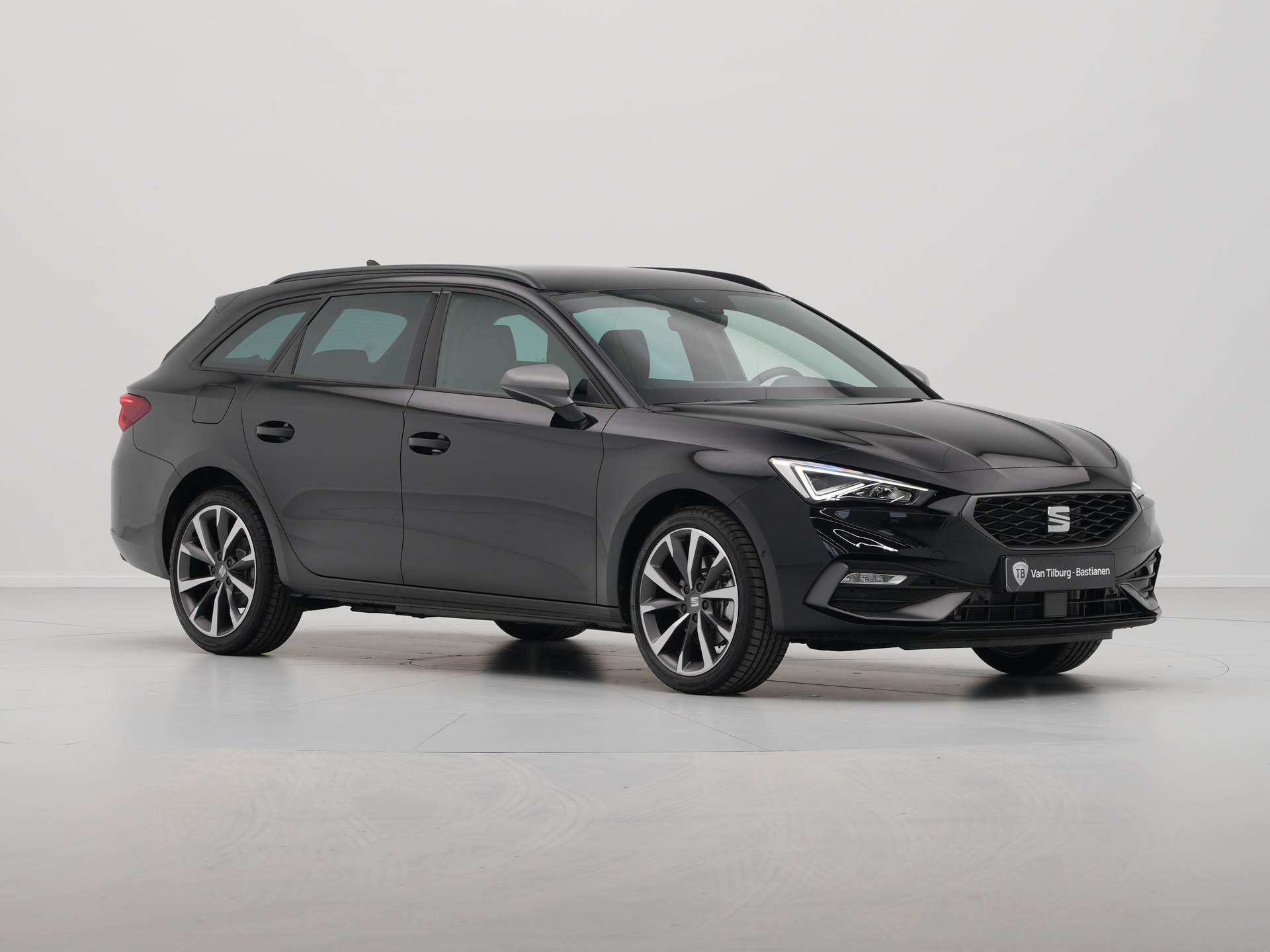 SEAT - Leon Sportstourer 1.4 TSI eHybrid PHEV FR Business Intense - 2024